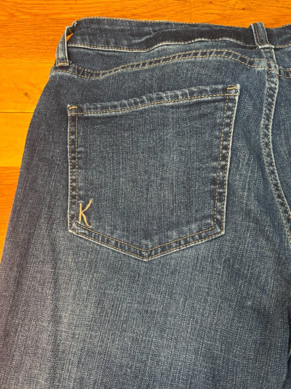 Kut from the Kloth Katy High Rise Ankle Straigh Jeans - Size 6 - Picture 6 of 7